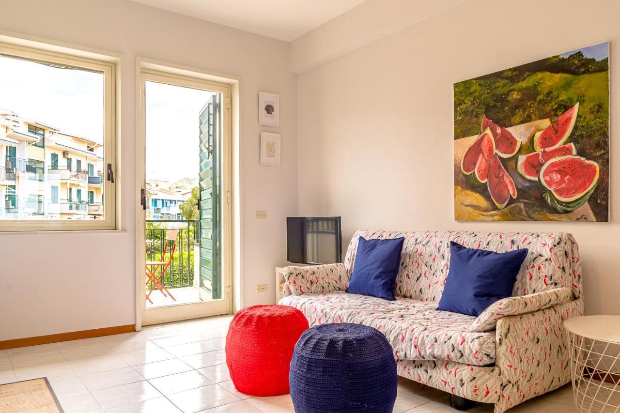 La Casa Di Stefe Apartment Giardini Naxos Bagian luar foto